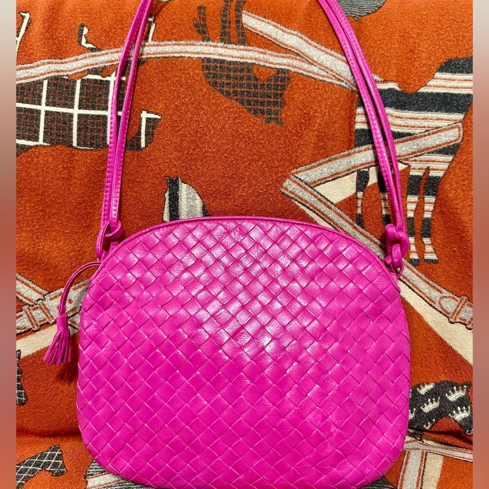 BOTTEGA VENETA ❤️🌟 PAINTED PINK SHOILDER BAG ⭐️